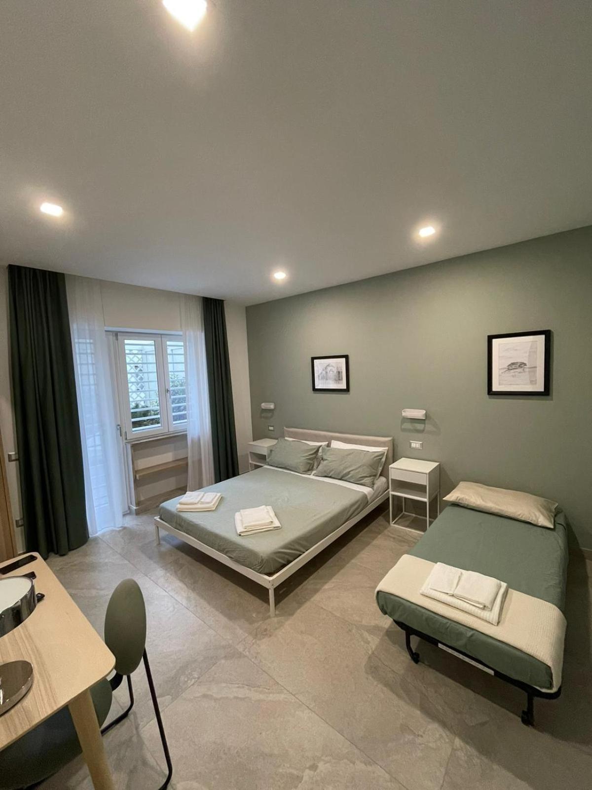 Domus Cervantes Apartment Napoli Eksteriør billede