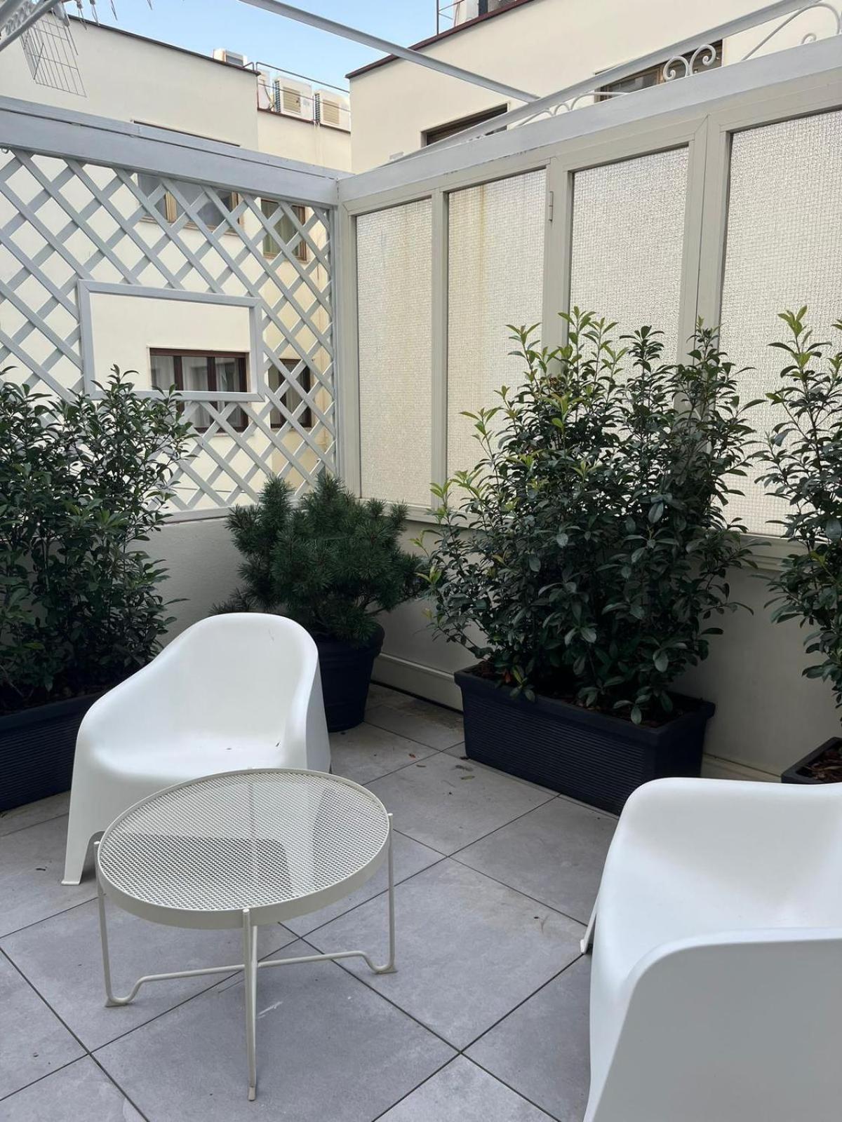 Domus Cervantes Apartment Napoli Eksteriør billede